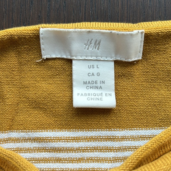 H&M Gold and White Striped Sweater - Picture 3 of 5